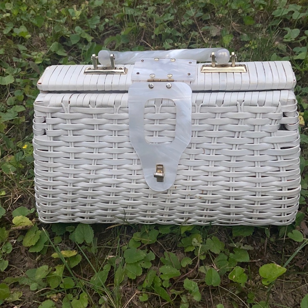 Vintage Woven White Wicker Purse